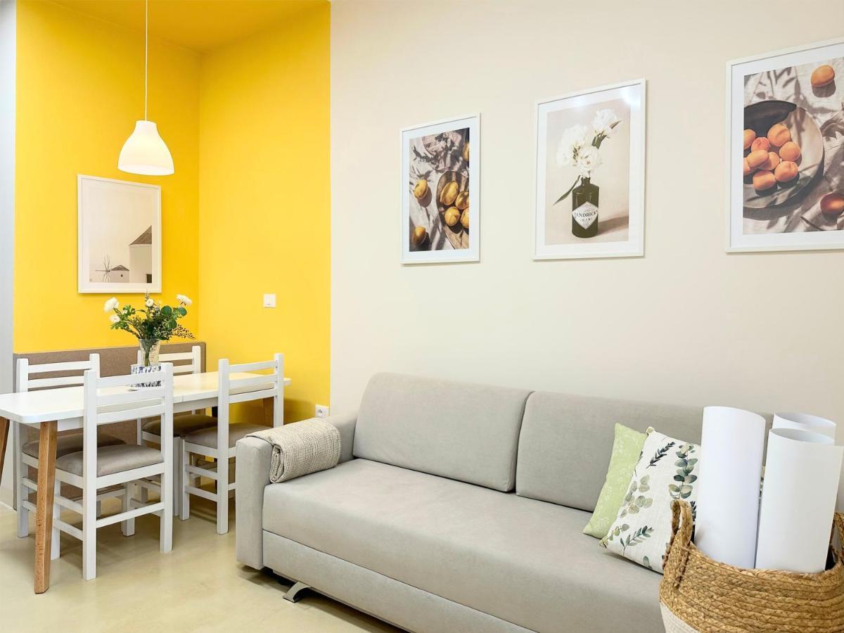 13 Eur For Monthly Stay - Home By The Sea - Hbs Golem  Eksteriør bilde