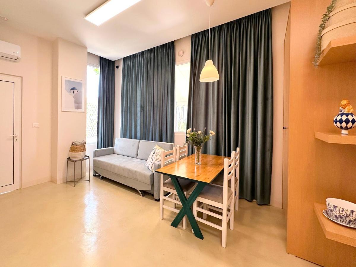 13 Eur For Monthly Stay - Home By The Sea - Hbs Golem  Eksteriør bilde