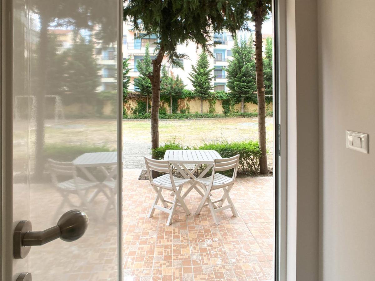 13 Eur For Monthly Stay - Home By The Sea - Hbs Golem  Eksteriør bilde