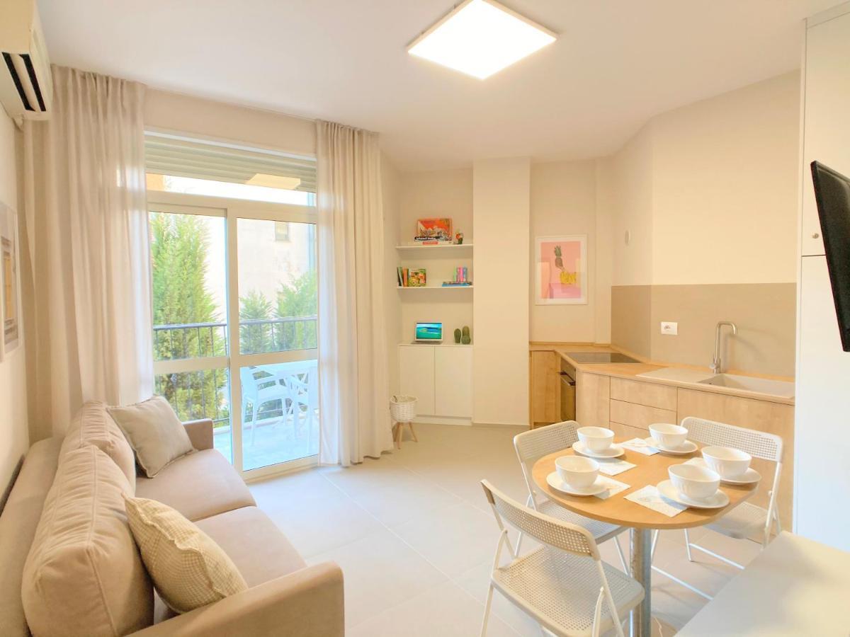13 Eur For Monthly Stay - Home By The Sea - Hbs Golem  Eksteriør bilde