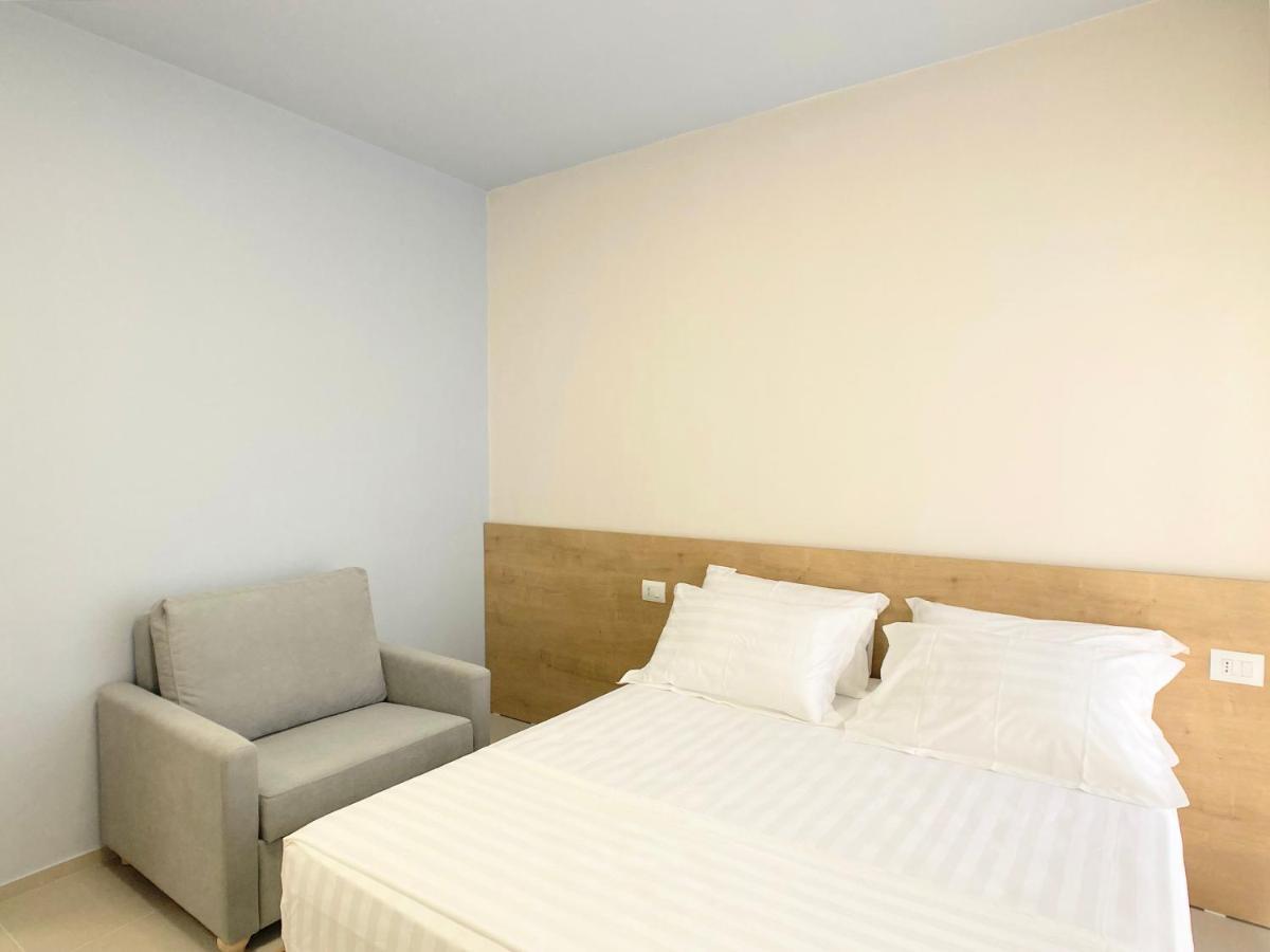 13 Eur For Monthly Stay - Home By The Sea - Hbs Golem  Eksteriør bilde